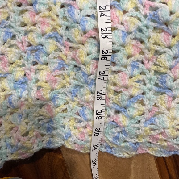 New Newborn Crochet handmade blanket - Picture 3 of 3